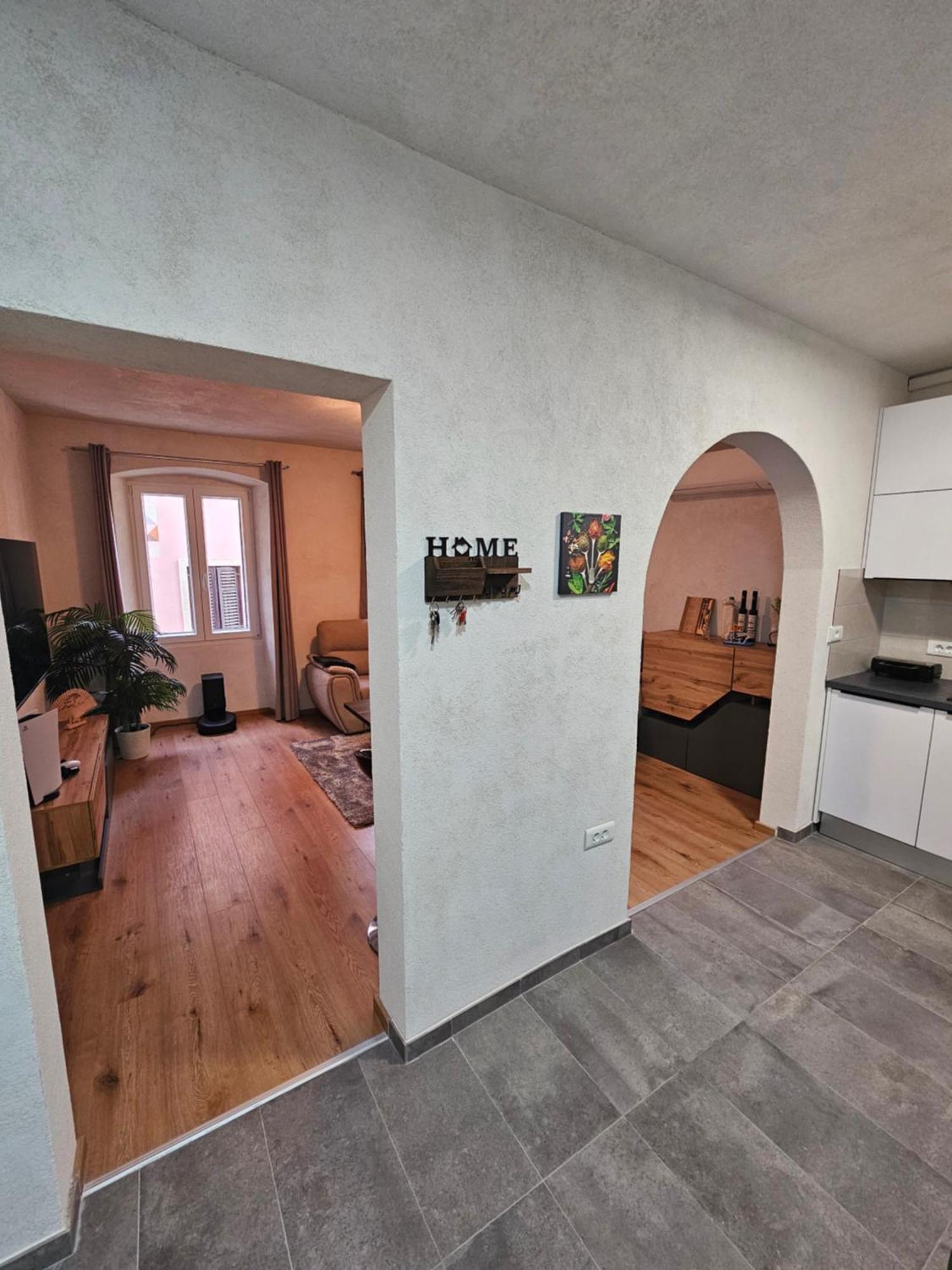 Apartment Oliva With Free Parking