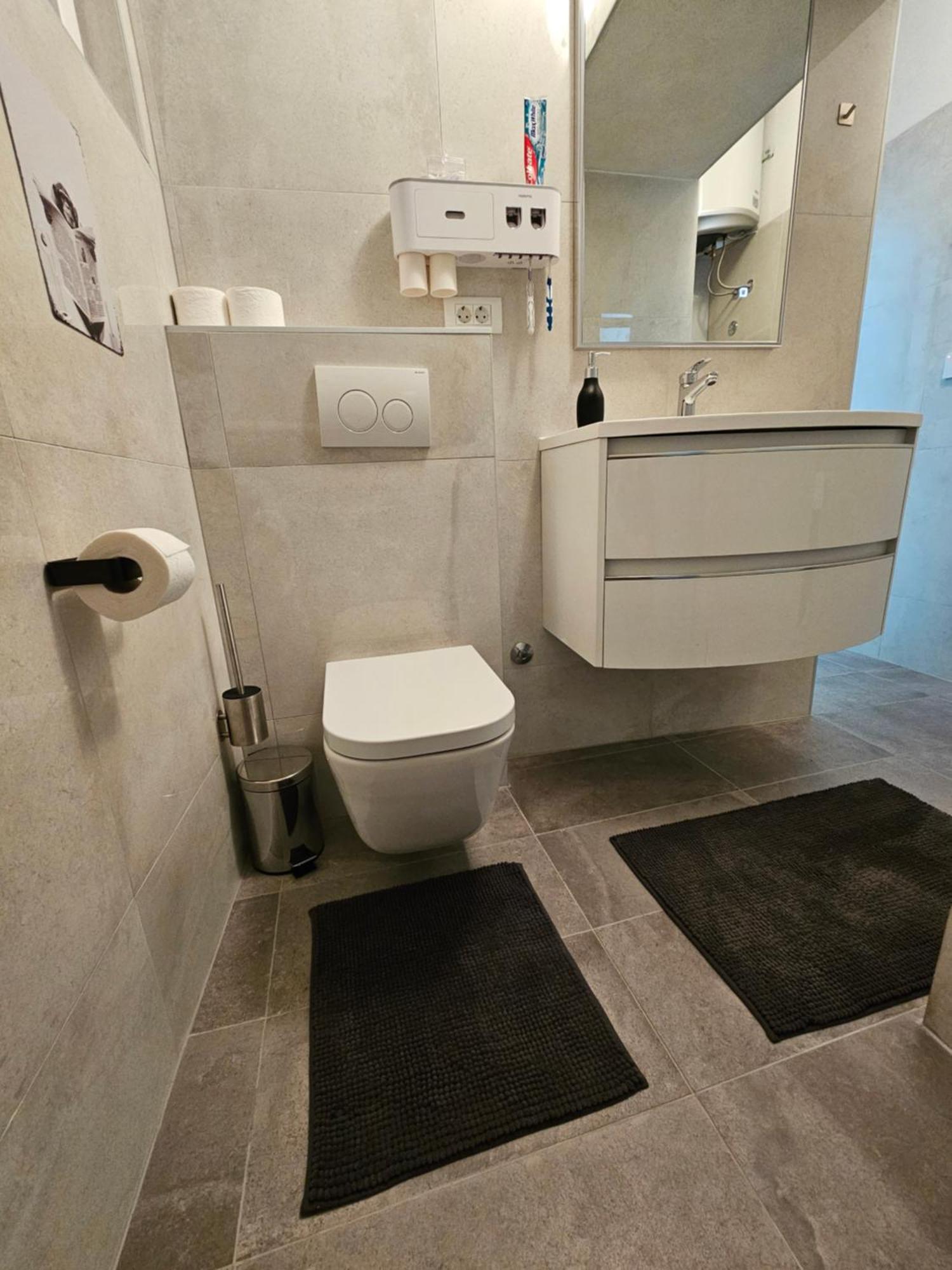 Apartment Oliva With Free Parking